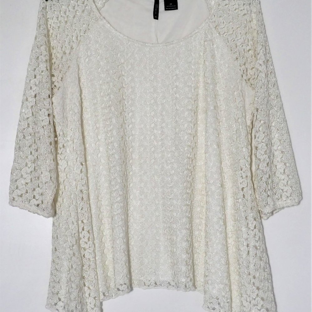 WOMEN'S NEW DIRECTION IVORY LACE TOP